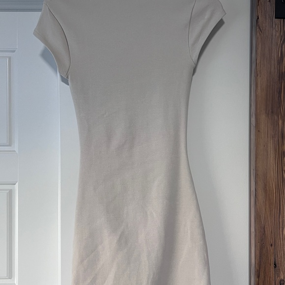 Zara dress - Picture 4 of 4